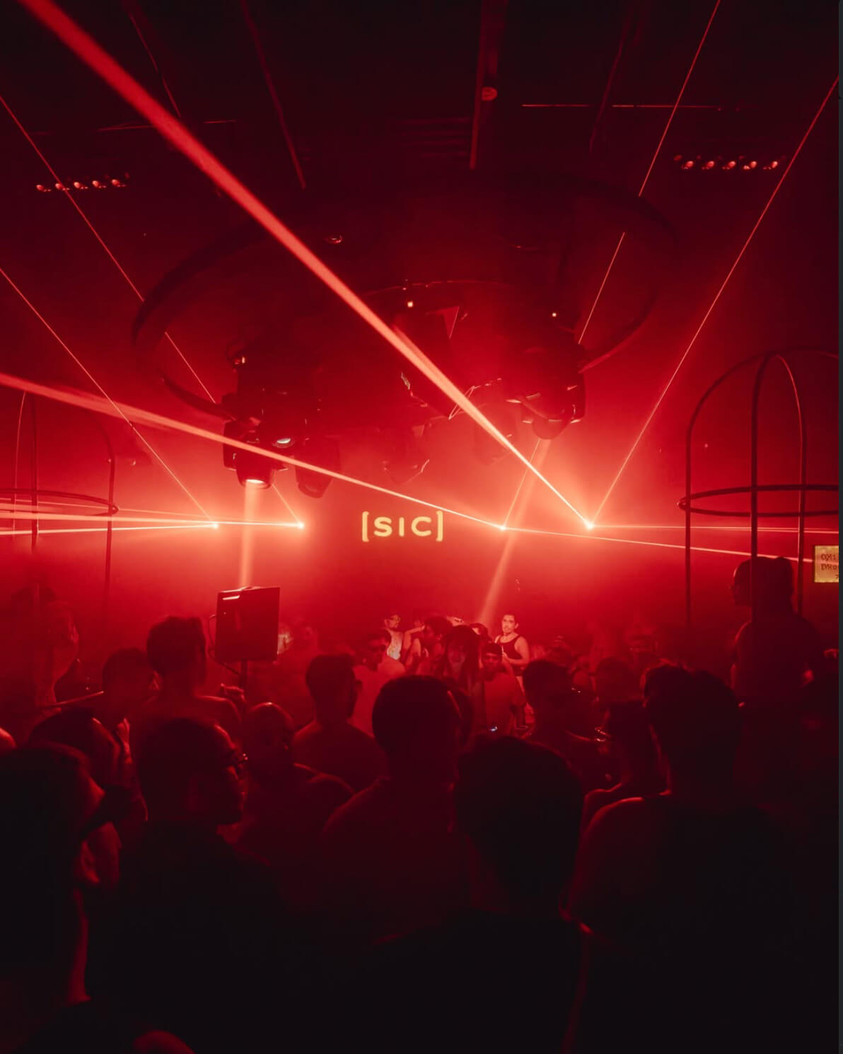 People dancing at SIC Club in La Juárez, Mexico City — the best queer nightclub in CDMX